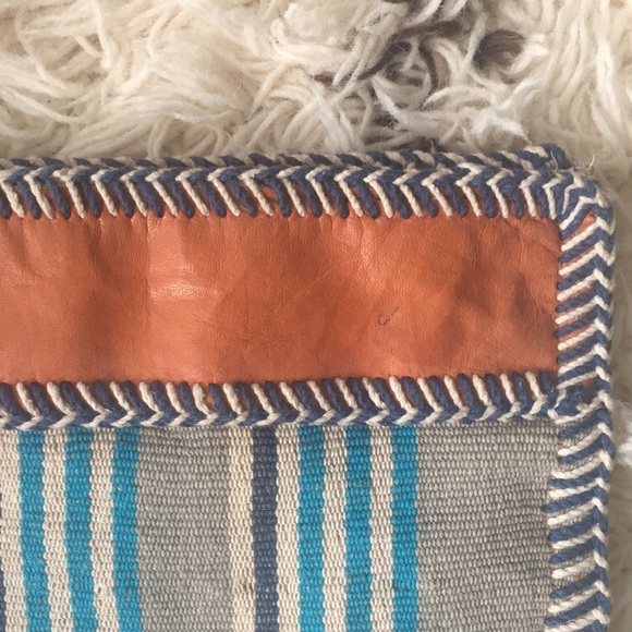 Striped clutch with leather detail - Picture 2 of 5